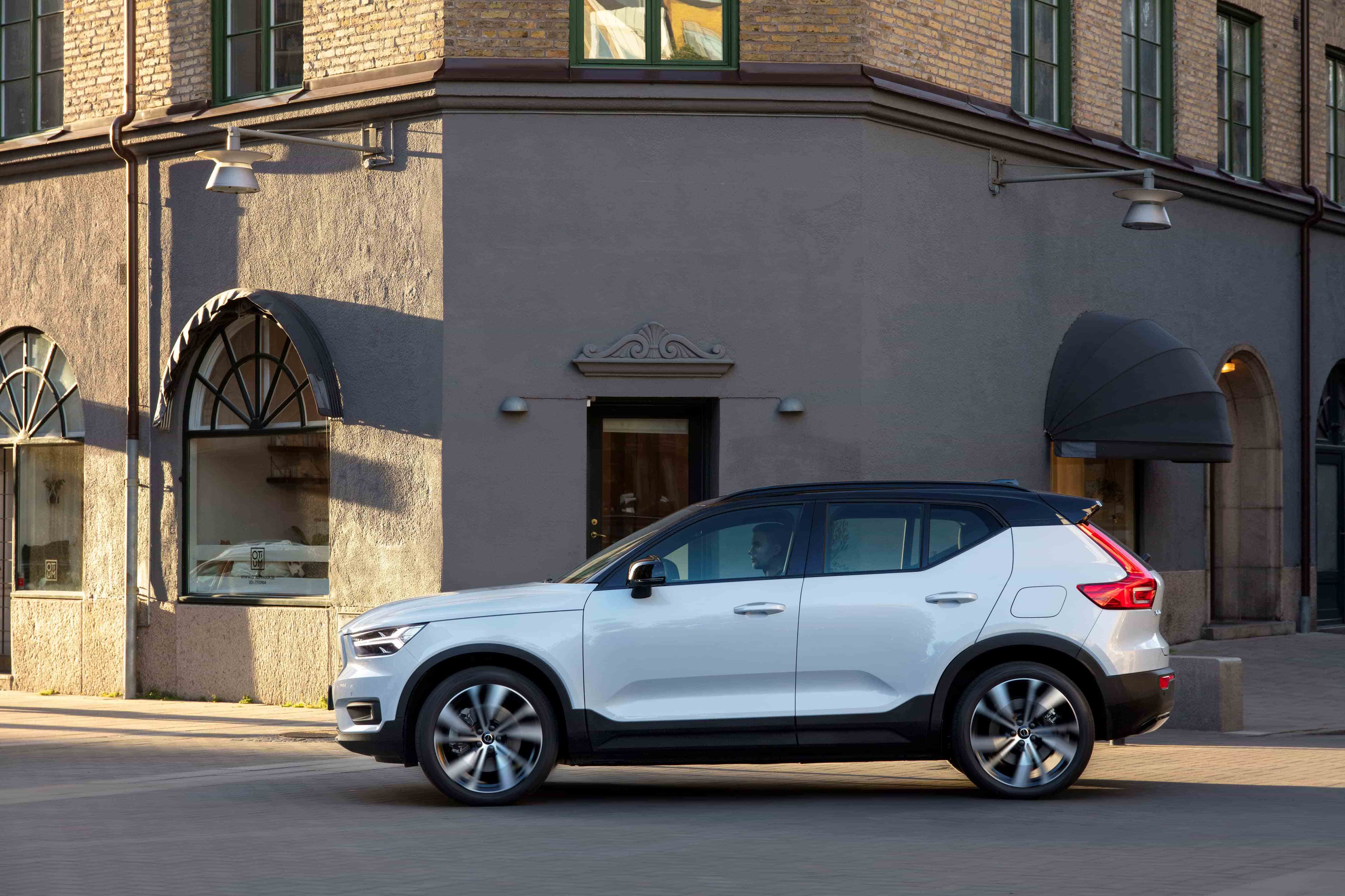 volvo xc40 recharge electric