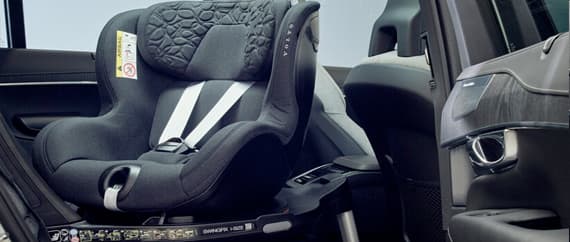 Accesorios Volvo oferta  Silla infantil desde recién nacidos hasta 4 años o 18 kg
